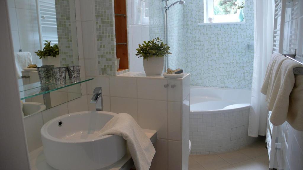 Pension Villa Fortuna Люббен Номер фото